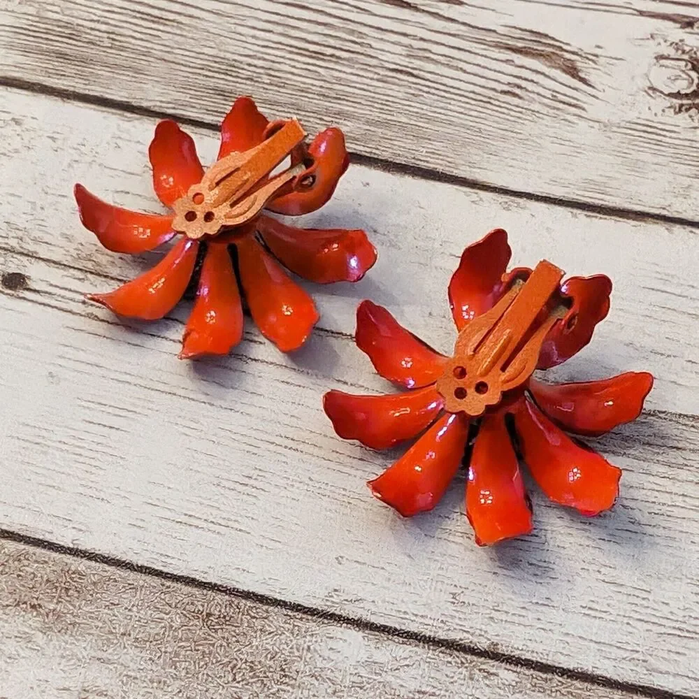 Vintage Clip On Earrings - Large Orange Flower 1 & 3/8